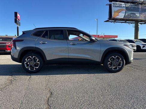 New 2026 Chevrolet Trax LT w/ LT Convenience Package image 9