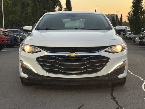 Used 2024 Chevrolet Malibu LT FWD image 5