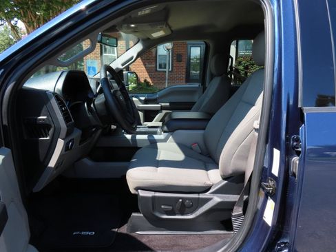 Used 2020 Ford F150 XLT w/ Equipment Group 302A Luxury AWD/4WD image 16