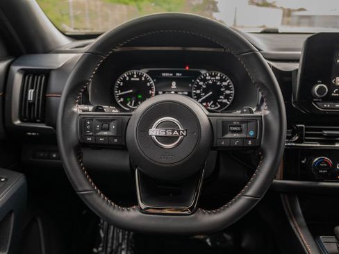 Used 2025 Nissan Pathfinder Rock Creek AWD/4WD image 22