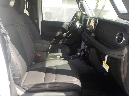 New 2026 Jeep Wrangler Unlimited Sahara image 15