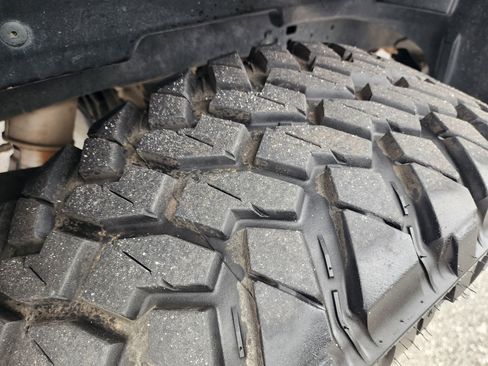 Used 2024 Ford F250 Platinum w/ FX4 Off-Road Package image 20