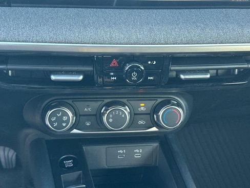 New 2026 Nissan Kicks S image 29