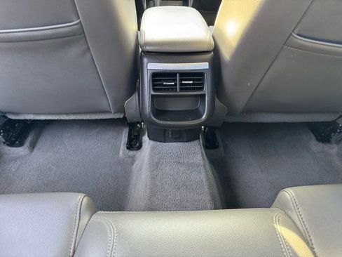 Used 2018 Chevrolet Impala LT image 23