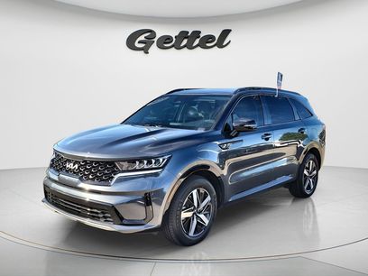 Used 2023 Kia Sorento S w/ Panoramic Sunroof Package
