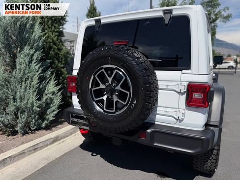 Used 2026 Jeep Wrangler Unlimited Rubicon AWD/4WD image 32