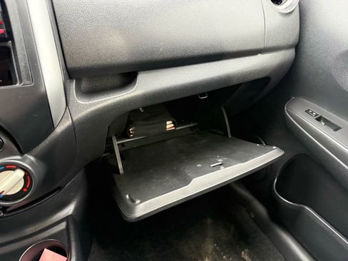 Used 2014 Nissan Versa Note SV w/ Convenience Package image 14