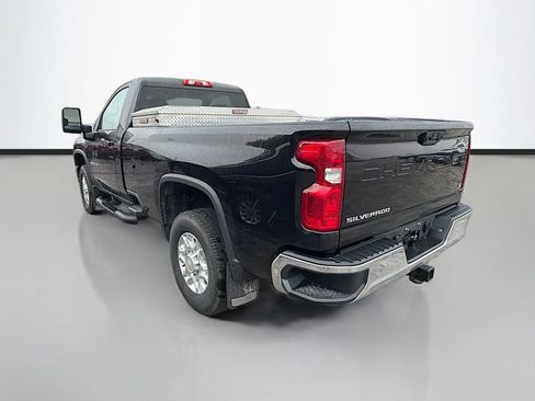 Used 2025 Chevrolet Silverado 2500 LT w/ Convenience Package AWD/4WD image 6