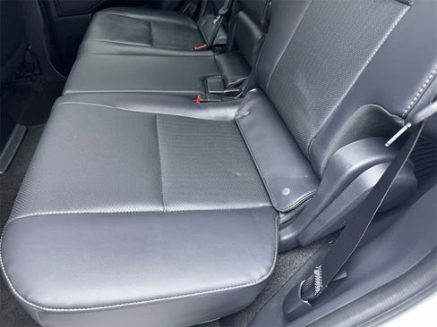 Used 2025 Lexus GX 550 w/ Accessory Package (2T) image 43