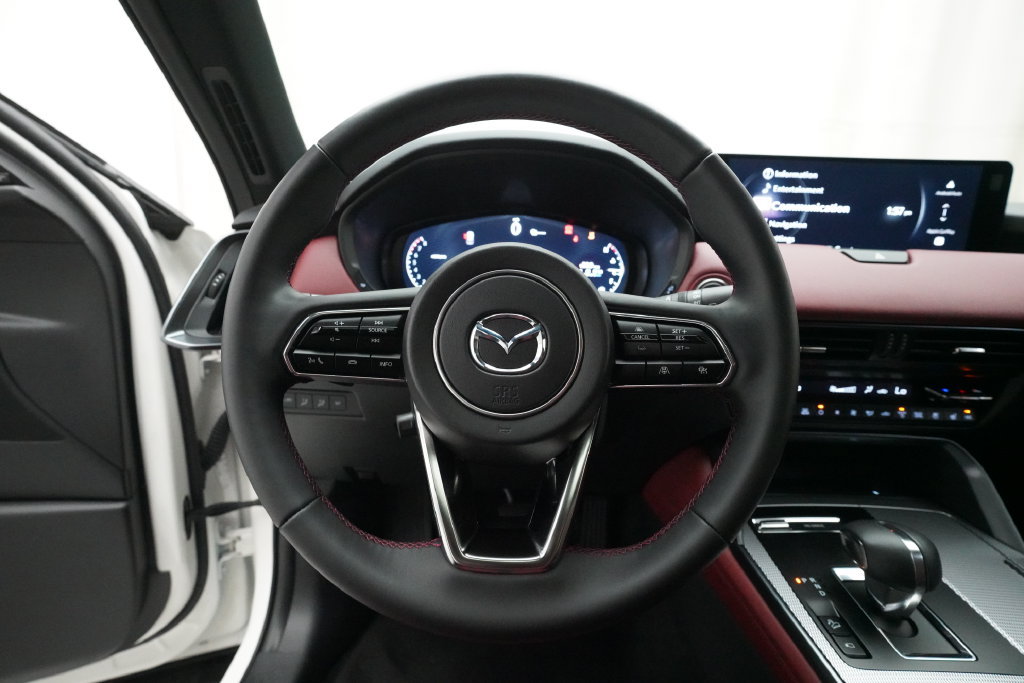 Certified 2026 MAZDA CX-70 3.3 Turbo S w/ Premium Package AWD/4WD image 4