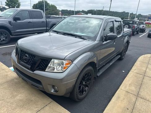 Used 2020 Nissan Frontier SV w/ Midnight Edition Floor Mats RWD image 1