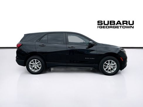 Used 2023 Chevrolet Equinox LS image 8