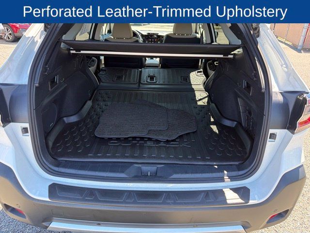 Used 2025 Subaru Outback Limited AWD/4WD image 17