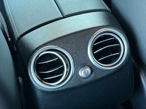 Used 2022 Mercedes-Benz GLC 300 GLC 300 image 13