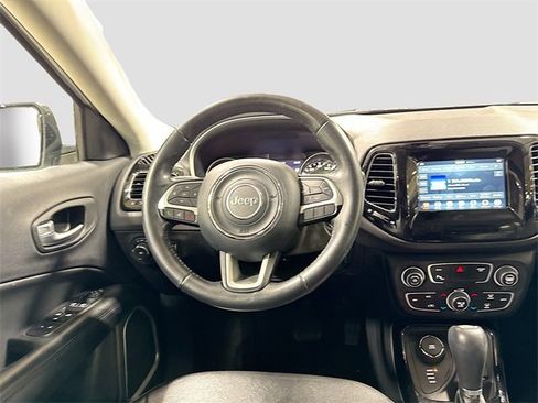 Used 2018 Jeep Compass Altitude w/ Popular Equipment Group image 22
