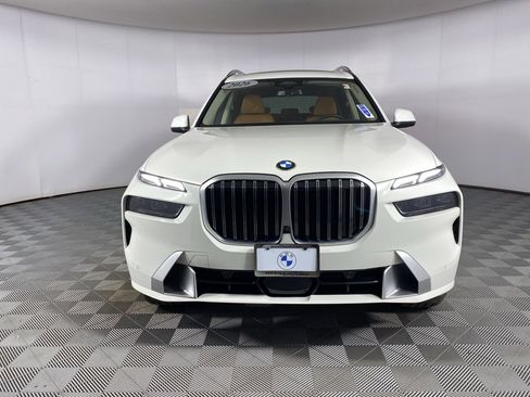 Used 2026 BMW X7 xDrive40i w/ Premium Package image 3