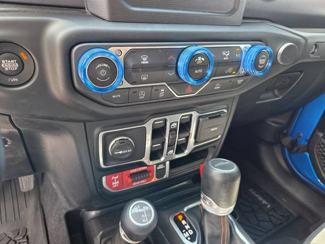 Used 2020 Jeep Gladiator Mojave w/ Trailer Tow Package AWD/4WD image 24