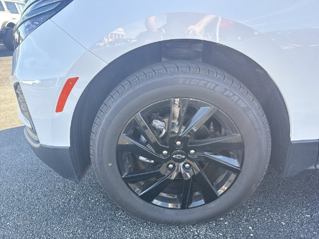Used 2024 Chevrolet Equinox LS w/ LS Convenience Package FWD image 26