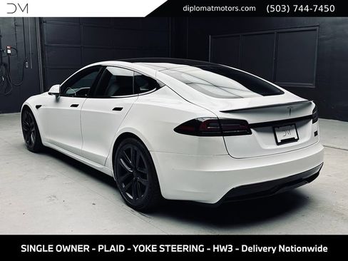 Used 2022 Tesla Model S Plaid AWD/4WD image 4