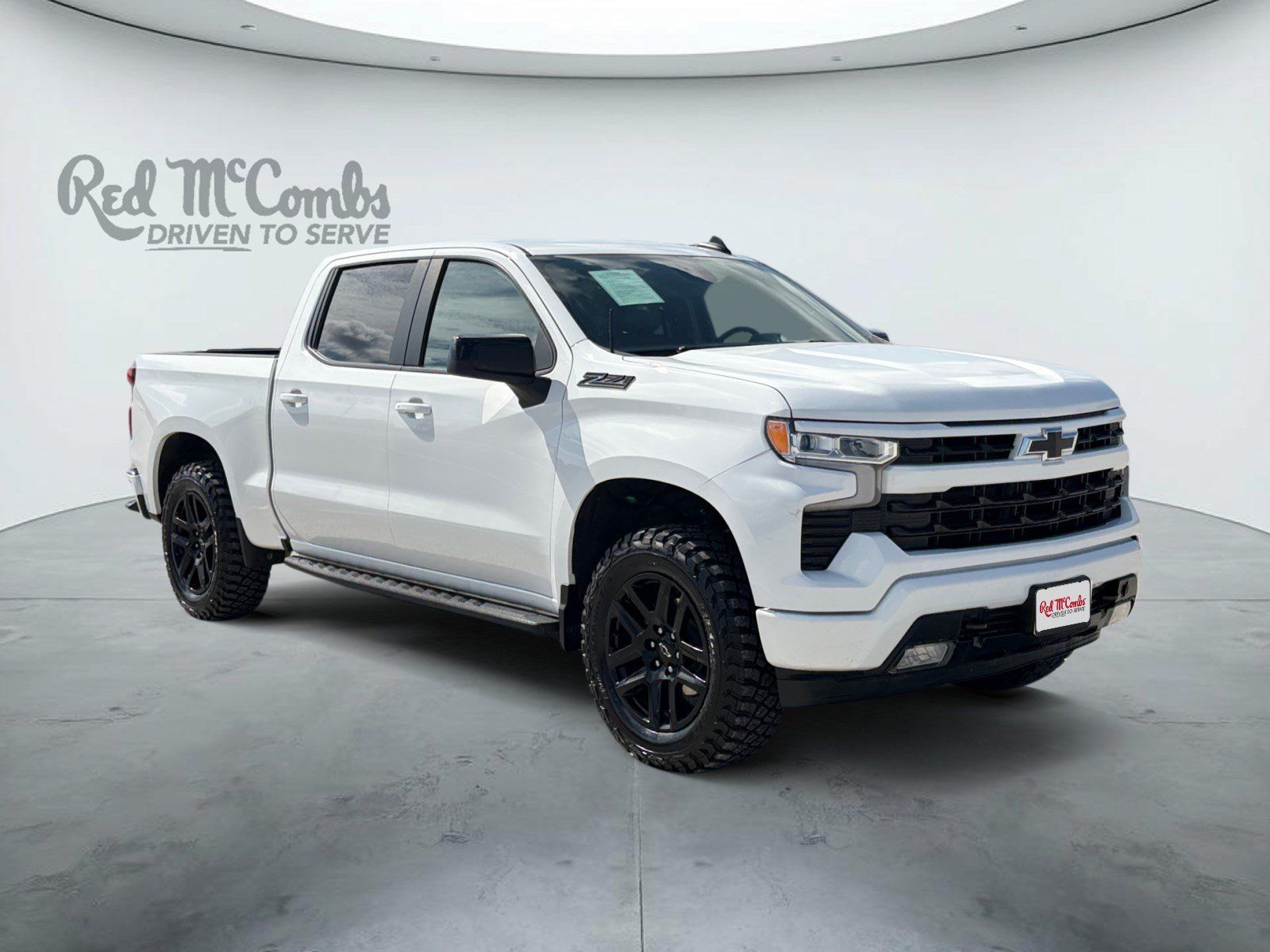 Used 2025 Chevrolet Silverado 1500 RST w/ Z71 Off-Road Package AWD/4WD image 3