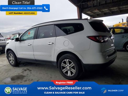 Used 2016 Chevrolet Traverse LT image 3