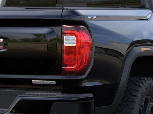 New 2025 GMC Canyon Elevation w/ Convenience Package image 11
