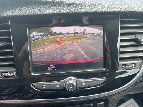 Used 2022 Buick Encore Preferred w/ Safety Package AWD/4WD image 22