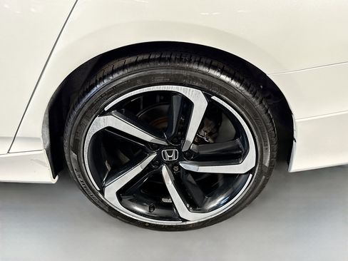 Used 2020 Honda Accord LX image 37