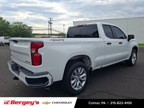 Certified 2020 Chevrolet Silverado 1500 Custom w/ Custom Value Package AWD/4WD image 5