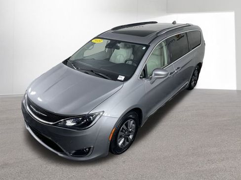 Used 2019 Chrysler Pacifica Touring-L Plus w/ Advanced Safetytec Group image 45