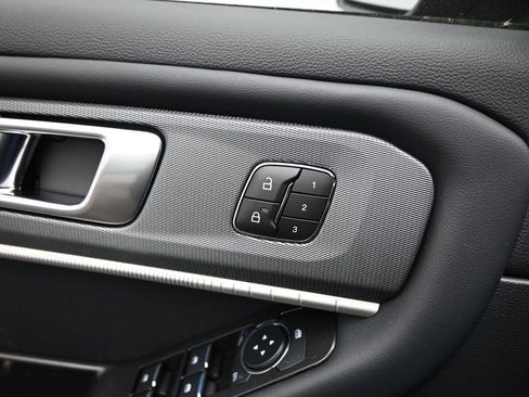New 2026 Ford Explorer ST-Line RWD image 10