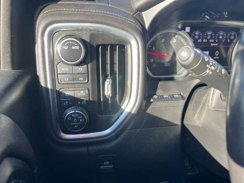 Used 2020 Chevrolet Silverado 2500 LTZ w/ Technology Package image 13