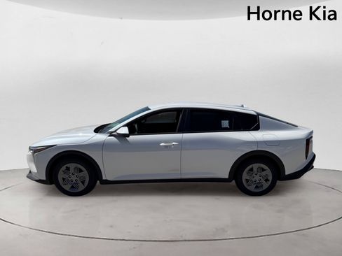 New 2026 Kia K4 FWD image 6