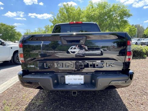 New 2026 Nissan Frontier SV w/ SV Convenience Package RWD image 6