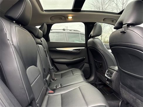 Used 2021 INFINITI QX50 Luxe image 17