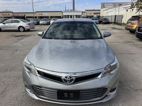 Used 2015 Toyota Avalon XLE image 2