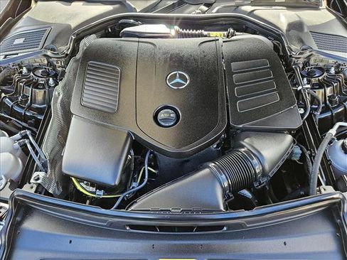 Used 2025 Mercedes-Benz C 300 Sedan image 23