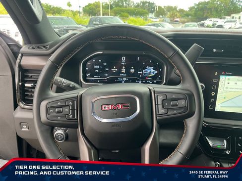 Used 2025 GMC Sierra 2500 AT4 w/ AT4 Premium Plus Package AWD/4WD image 19