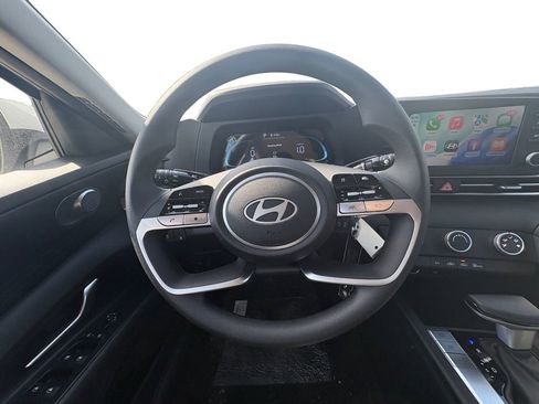 New 2026 Hyundai Elantra SE FWD image 12
