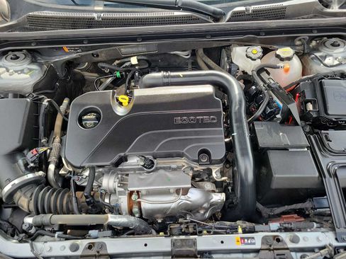 Used 2025 Chevrolet Malibu LT FWD image 13