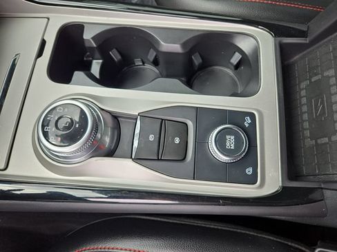 Used 2023 Ford Explorer ST-Line AWD/4WD image 34