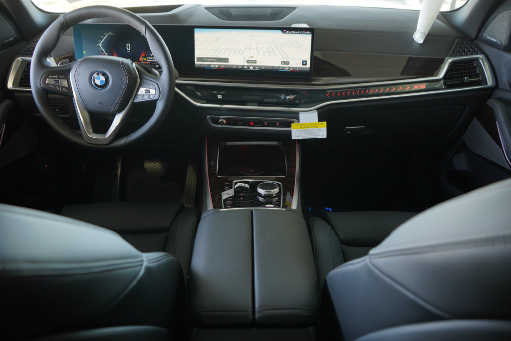 Used 2026 BMW X5 xDrive50e w/ Premium Package AWD/4WD image 14