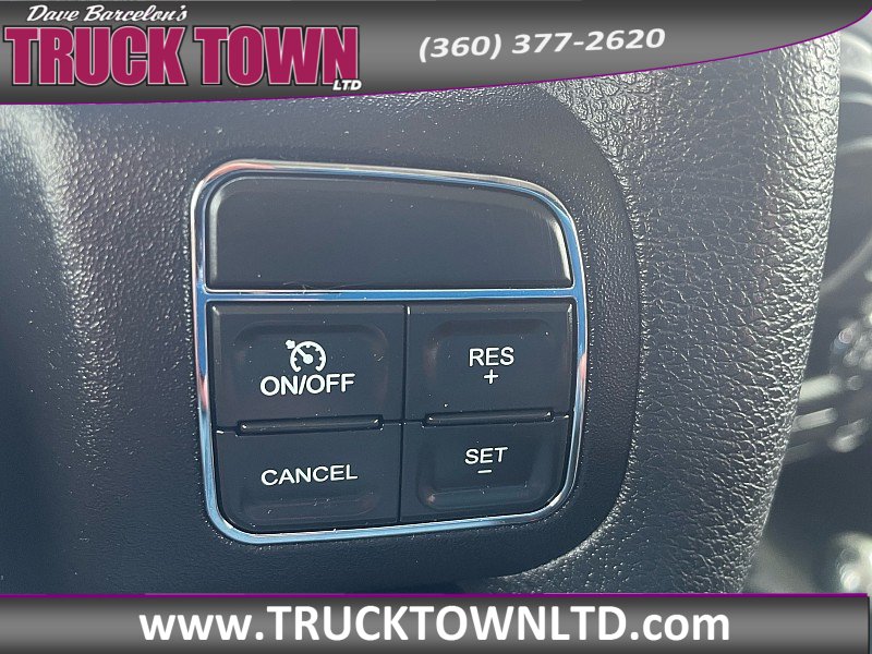 Used 2015 Jeep Wrangler Unlimited Sport w/ Max Tow Package AWD/4WD image 18