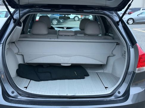 Used 2010 Toyota Venza AWD image 19