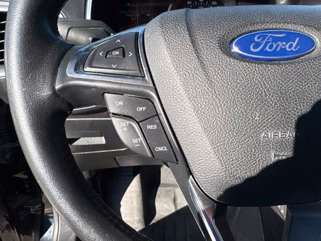 Used 2017 Ford Edge Titanium w/ Technology Package FWD image 12