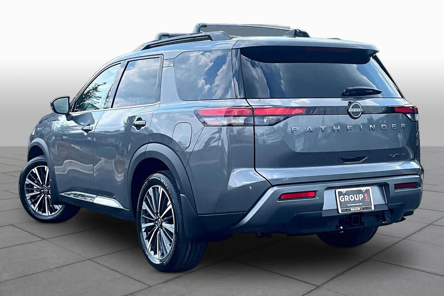 New 2026 Nissan Pathfinder Platinum FWD image 12