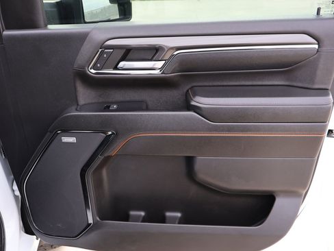 Used 2024 GMC Sierra 2500 AT4 w/ AT4 Premium Plus Package image 14