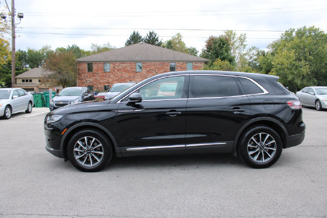 Used 2022 Lincoln Nautilus AWD image 5