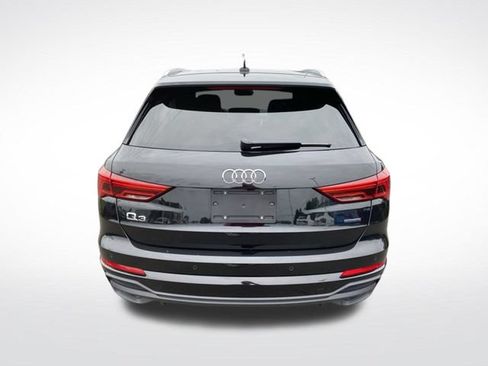 Used 2024 Audi Q3 2.0T Premium w/ Convenience Package AWD/4WD image 4
