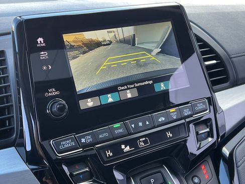 Used 2023 Honda Odyssey Touring image 26